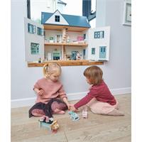 Dovetail Doll House