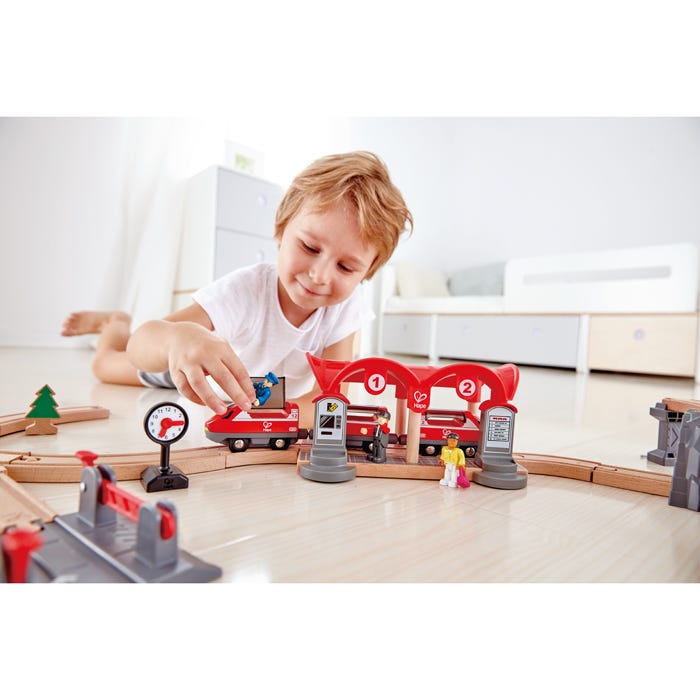 busy city rail set