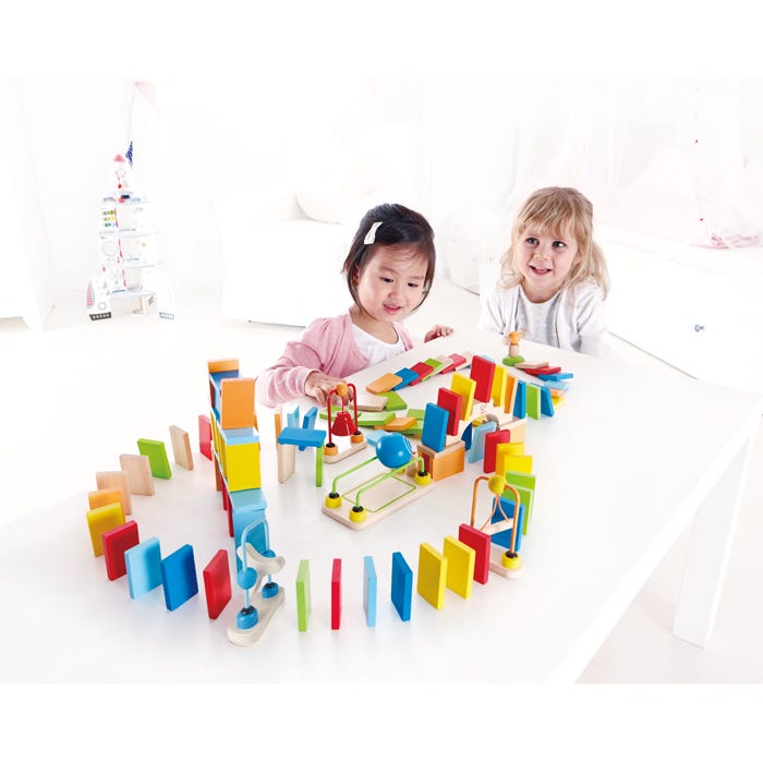 hape dynamo dominoes set
