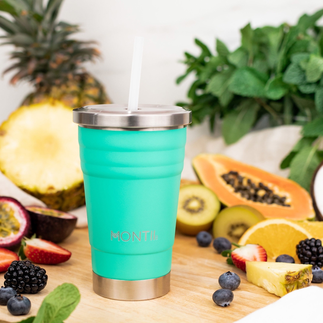 Smoothie Cup · Smoothie cup with lid and straw – MontiiCo