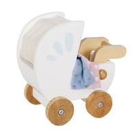 Le Toy Van Daisylane Nursery Set and Baby