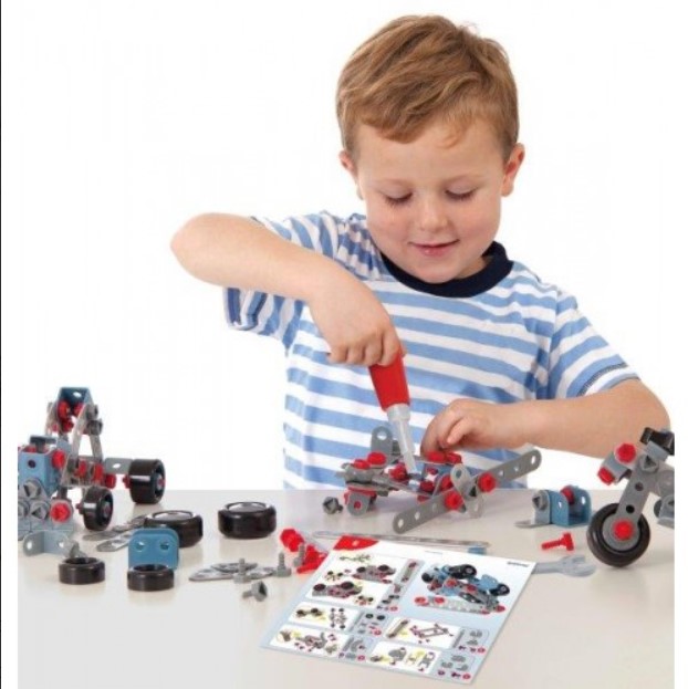 Miniland 32156 Eco Activity Pins – 18 Forme In Materiale Ecologico, Tavola In Schiuma E Lacci, Per Imparare Forme E Colori